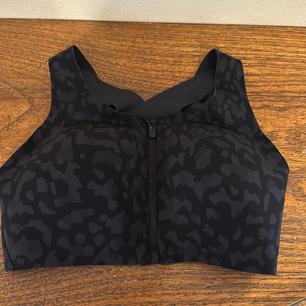 Lululemon Enlite Bra 32 E